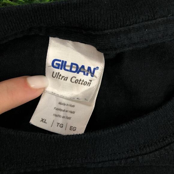 Men’s Black ‘Bulldogs’ Colorful Graphic Tee - Picture 4 of 4